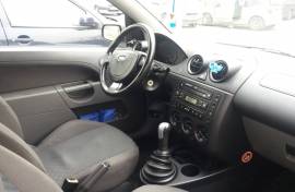 Ford Fiesta 1.2 benzin 2003 godina