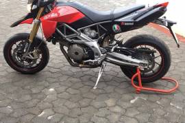 Aprilia Dorsoduro 750