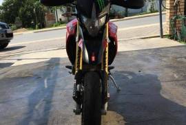 Aprilia Dorsoduro 750