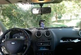 Ford fiesta 2008 godina plin benzin