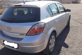 Opel Astra H 1.7 CDTI 2005 godina