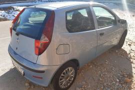 Fiat Punto 2005 godina 1.2 neuvezena