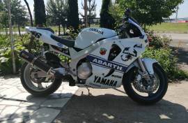 Yamaha YZF600r