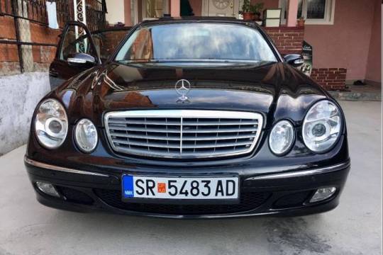 Mercedes E200 cdi 2004 godina