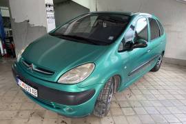 Citroen Xsara Picasso 2.0 HDI 4 novi gumi 2001 godina