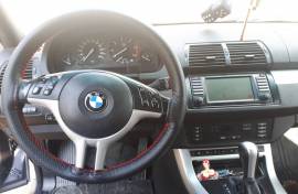 BMW X5 3.0d 2004 godina