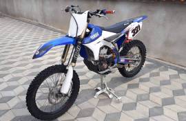 Yamaha 450 2016 godina