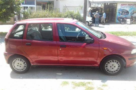 Fiat Punto 1.3 benzin 1995 godina