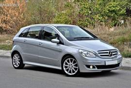 MERCEDES B200 2008 GOD. ODLICEN KAKO NOV