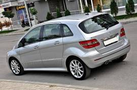 MERCEDES B200 2008 GOD. ODLICEN KAKO NOV