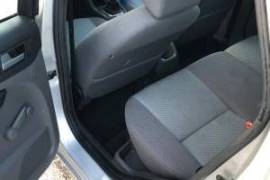 FORD FOCUS 1.6TDCI 90KS KAKO NOV 2006 GOD. ITNO