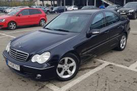 Mercedes c220 CDI 2004 godina