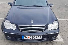 Mercedes c220 CDI 2004 godina