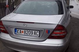 Mercedes Benz c200 dizel 2005 godina